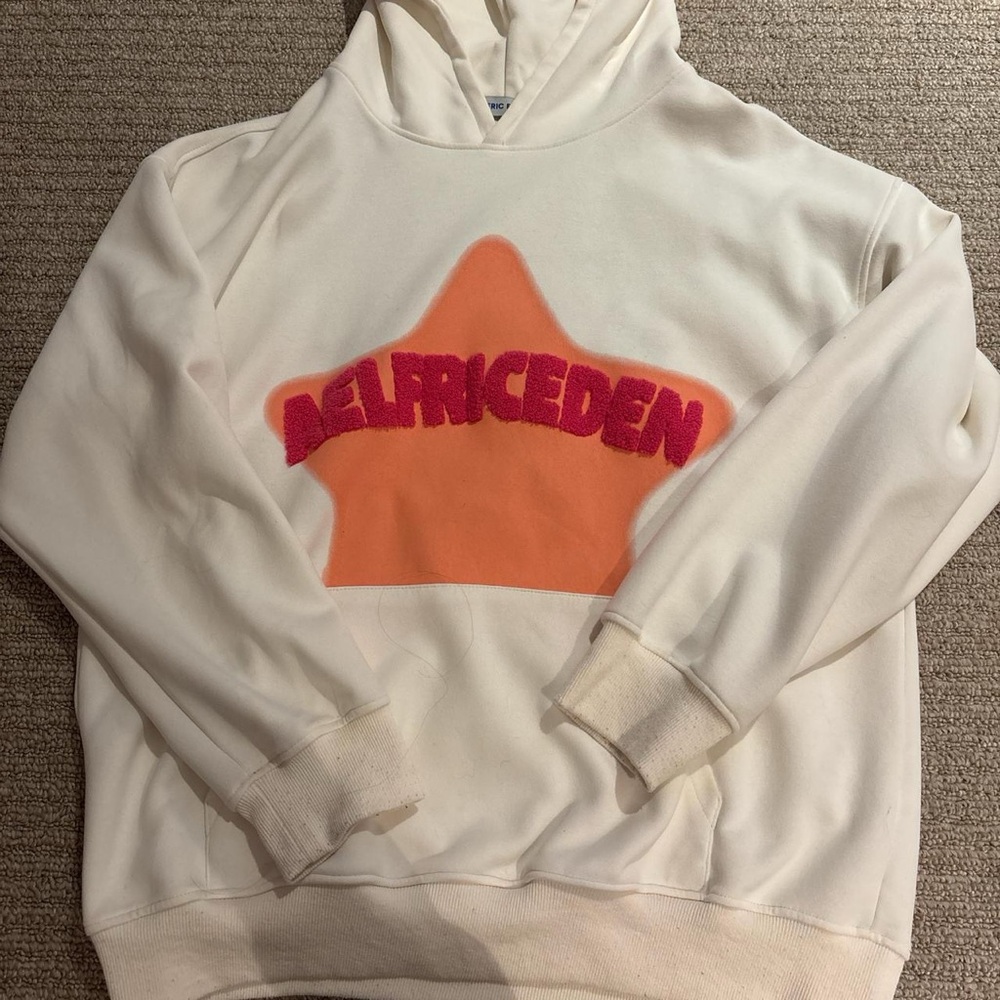 Aelfric Eden White Hoodie with Pink and Orange Star